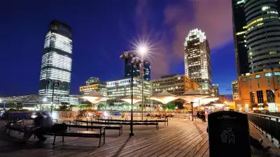 Pier at Exchange Place in Jersey City, New Jersey, USA