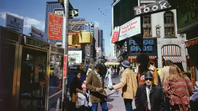 New York City street photography by Joel Meyerowitz