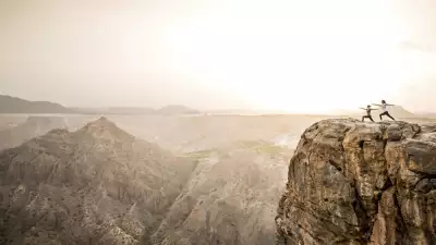 Clifftop Yoga in Oman