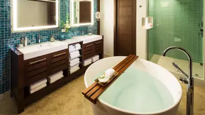 Tranquility soaking tub