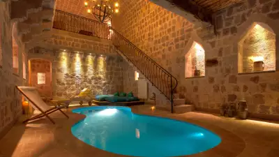 Argos in Cappadocia pool suite