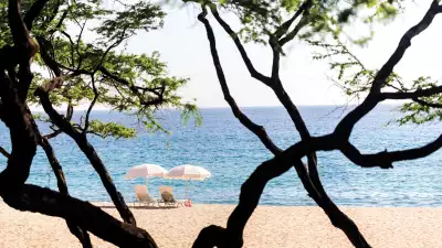 Sun loungers on Lanai, Hawaii