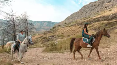 The Villa Week: horse riding