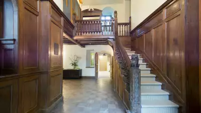 Self-catering accommodations in the UK and Ireland: Horton Court