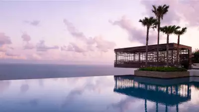 World's Most Awesome Swimming Pools: Alila Villas Uluwatu Bali