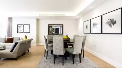 LOGAN PLACE &ndash; FLAT 1, Earl's Court