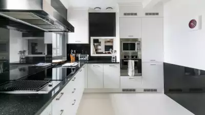 THE SAPPHIRE SUITE, KENSINGTON