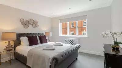 HERBERT CRESCENT, KNIGHTSBRIDGE