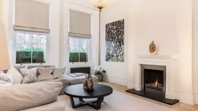 TOWNHOUSE, EARL&rsquo;S COURT