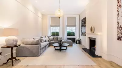 TOWNHOUSE, EARL&rsquo;S COURT