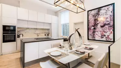 TOWNHOUSE, EARL&rsquo;S COURT