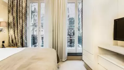 BEAUFORT PLACE, KNIGHTSBRIDGE