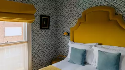 The Rose Deal: a room