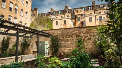 Hotel Indigo Bath: the garden
