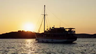 Boat party