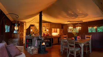 Boerenbed, Feather Down Farm Stays