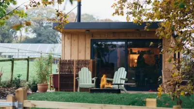 Glebe Cabin, Glebe House