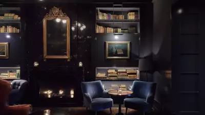 A cosy nook at Pulitzer's Bar