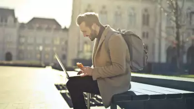 Working while travelling