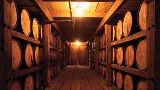 Bourbon-Country,-Barrels-in-Warehouse