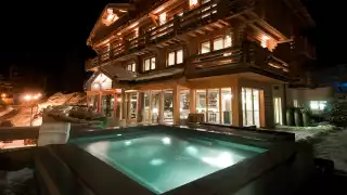 external_jacuzzi_01_002