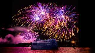 spitbank_fireworks