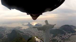 Rio-Statue-Fly-By
