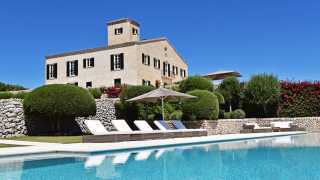 Cugo Gran luxury villa and b&b Menorca