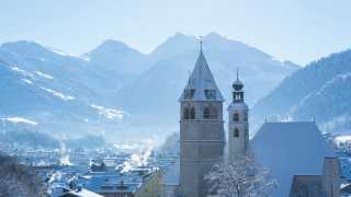 The centre of Kitzbühel covered in snow