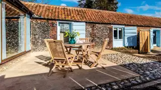 Courtyard at Barsham Barns