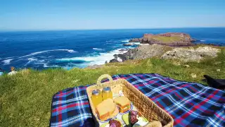 Lighthouse picnics in Newfoundland & Labrador, Canada