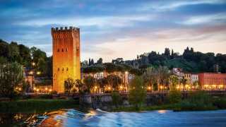 San Niccolo tower, Florence: Shahid Khan/Alamy