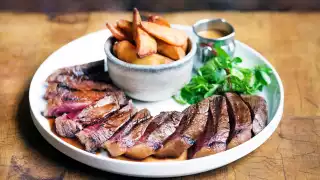 Steak and chips at Porter & Rye, Glasgow