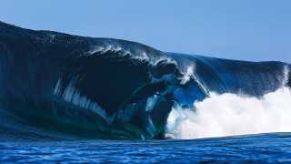Cyclops breaking in Western Australia – one of the heaviest waves in the world