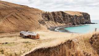 Scrubby Bay House on South Island, New Zealand