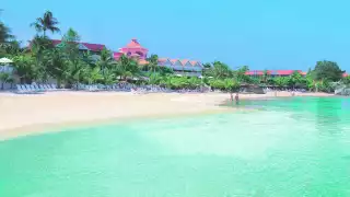 Coco Reef Beach, Tobago