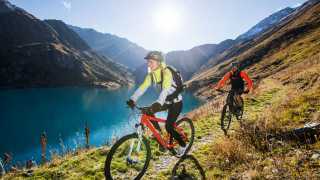 Cycling in Lac de Cleuson