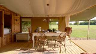 Self-catering accommodations in the UK and Ireland: Meadow Fescue