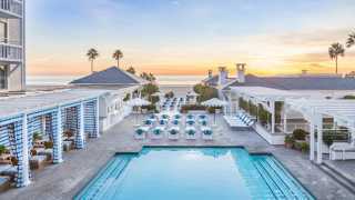 World's Most Awesome Swimming Pools: Shutters on the Beach Santa Monica