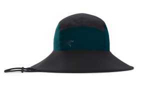 Best camping equipment: Arc'teryx Sinsola Hat Colour Block in black