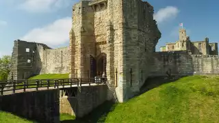 Warkworth Castle, St Oswalds Way