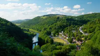 Offa's Dyke Path Descending into Redbrook