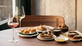 Turnips de nata, prawn and steamed egg cake and other treats