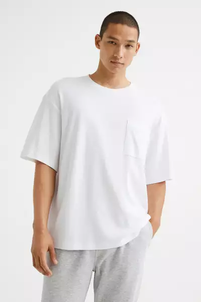 Relaxed Fit Pocket-detail T-shirt