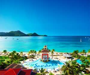 Sandals Grande Saint Lucian pool