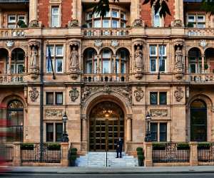 The lovely exterior of Kimpton Fitzroy in Bloomsbury