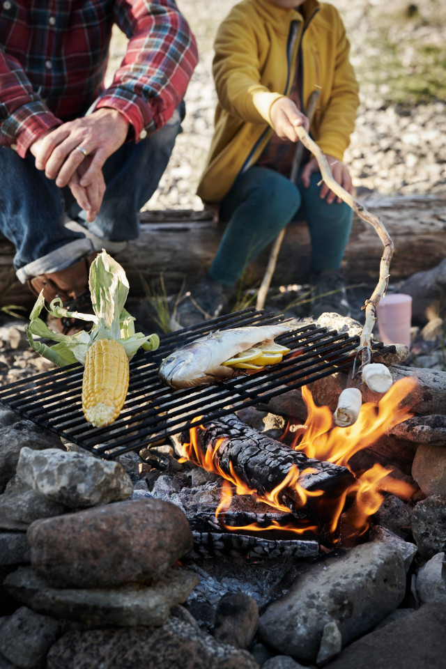 Christmas Gift Guide: Light My Fire Bio Firelighting Kit Christmas Gift Guide: Light My Fire Bio Firelighting Kit