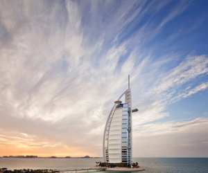 Burj_Al_Arab_-_Exterior_View-featured