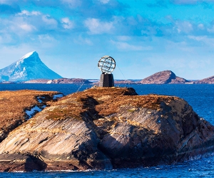The Arctic Circle at Vikingen Island