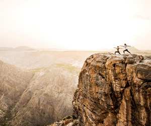 Clifftop yoga in Oman